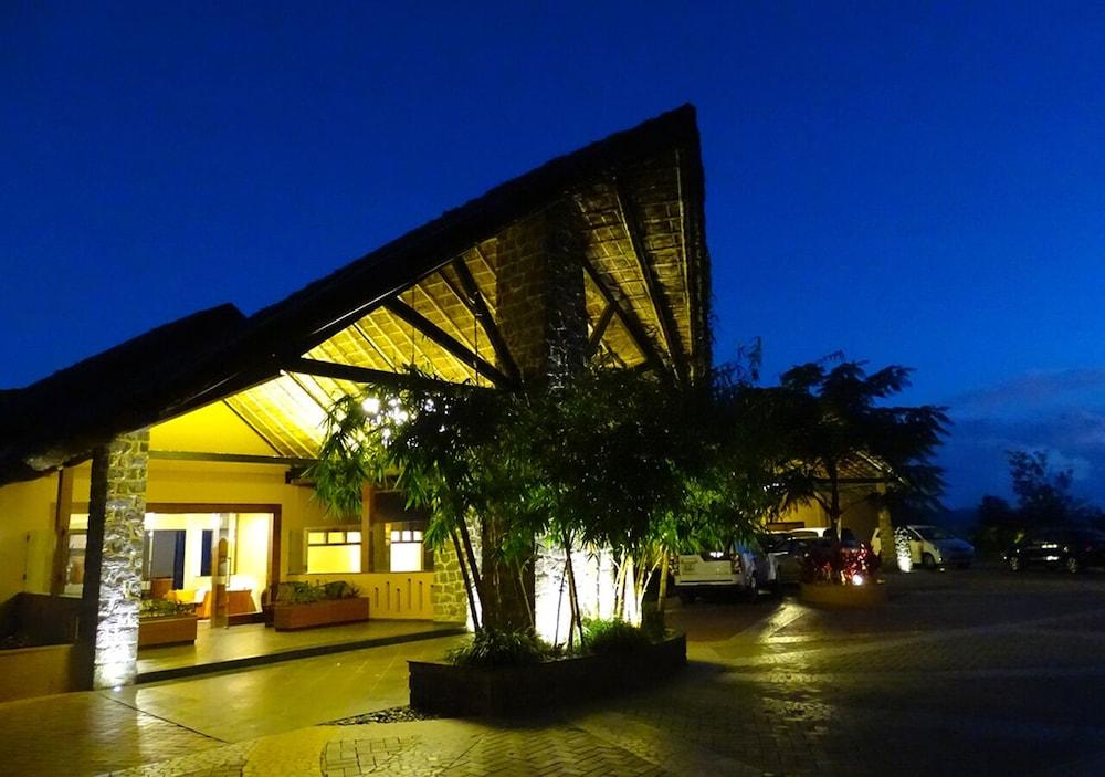 โพเอทรี สรวาร ปอร์ติโค โฮเต็ล Hotel เทกคาดี ภายนอก รูปภาพ