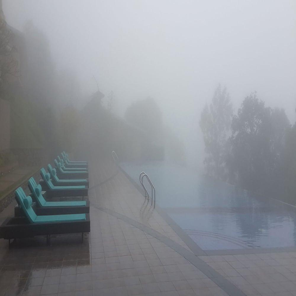 โพเอทรี สรวาร ปอร์ติโค โฮเต็ล Hotel เทกคาดี ภายนอก รูปภาพ