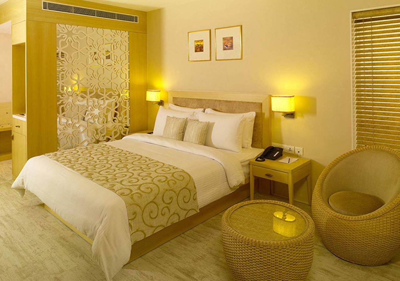 โพเอทรี สรวาร ปอร์ติโค โฮเต็ล Hotel เทกคาดี ภายนอก รูปภาพ