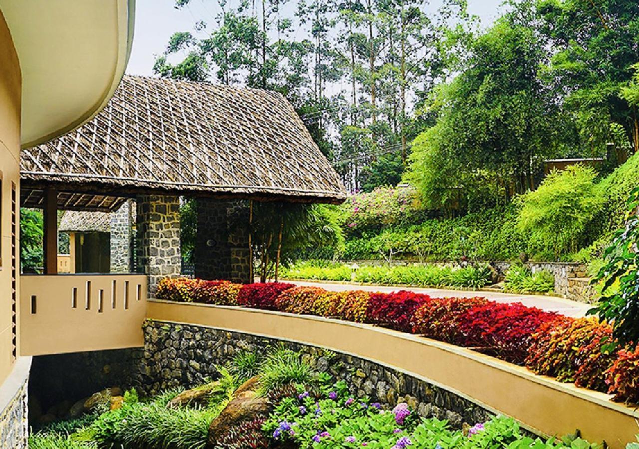 โพเอทรี สรวาร ปอร์ติโค โฮเต็ล Hotel เทกคาดี ภายนอก รูปภาพ
