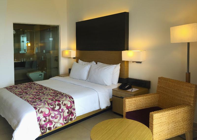 โพเอทรี สรวาร ปอร์ติโค โฮเต็ล Hotel เทกคาดี ภายนอก รูปภาพ